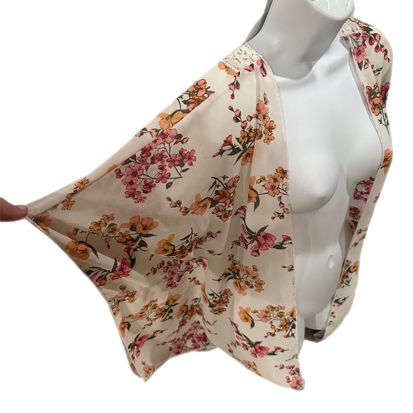 No Boundaries top - Picture 2 of 7